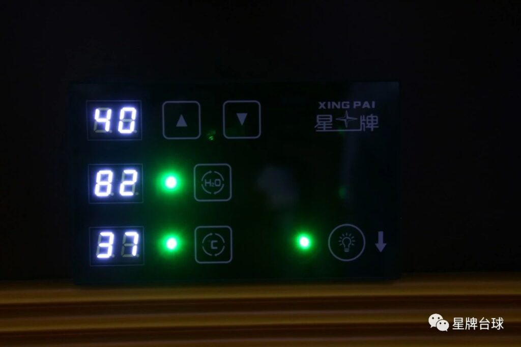 台球桌潮湿 打球有点难 怎么办？