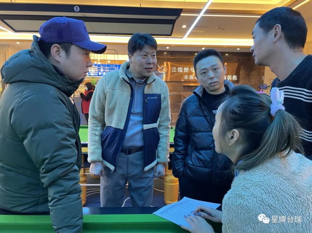 台球俱乐部超级对抗赛有何魅力？他们玩明白了